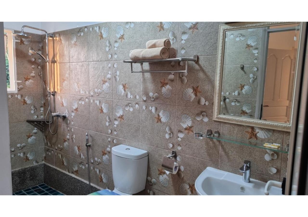 Holiday Home Baie Lazare  Esterno foto