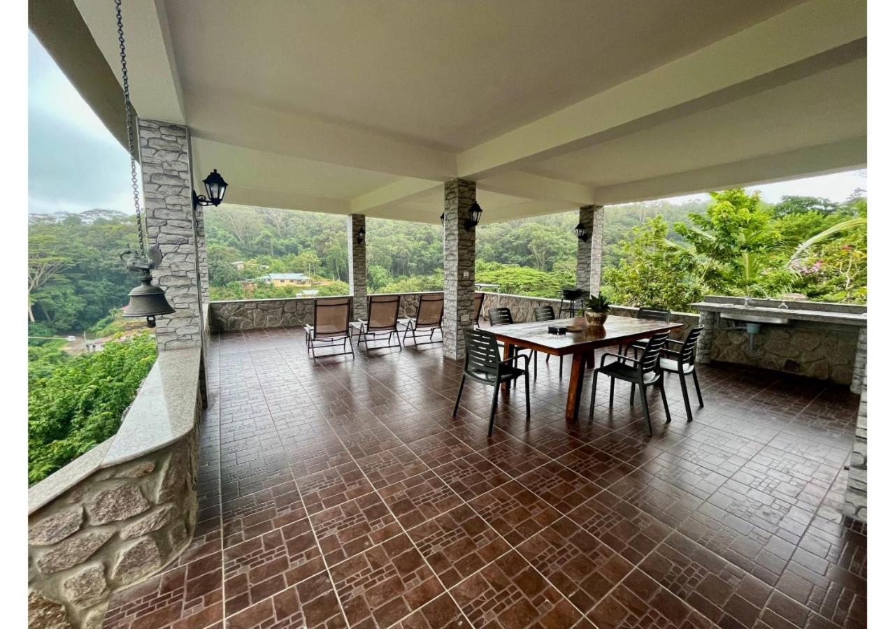 Holiday Home Baie Lazare  Esterno foto